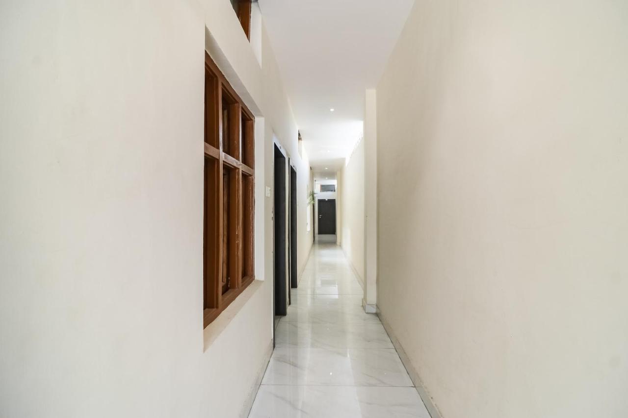 OYO 28789 Hotel Adarsh Bilāspur Exteriör bild