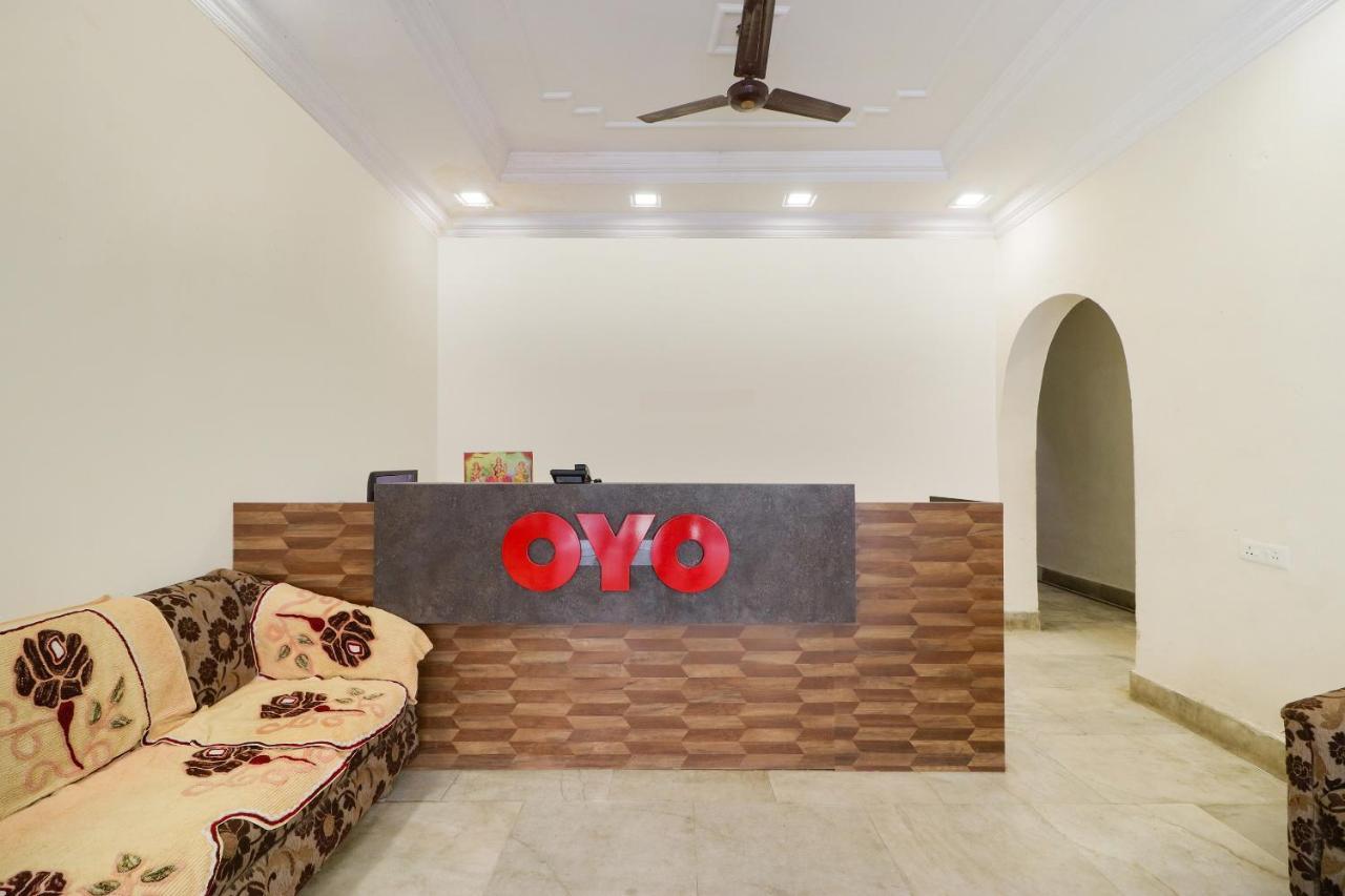 OYO 28789 Hotel Adarsh Bilāspur Exteriör bild